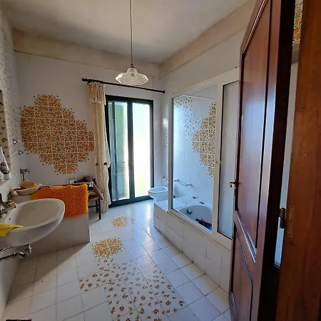 Oda ve Kahvaltı U Bagghiu *